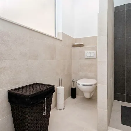 Apartment Tajan